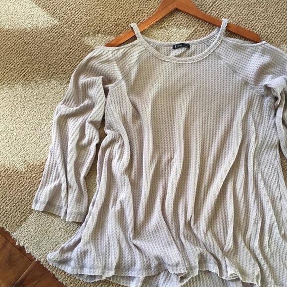 SOLD OUT!! Thermal Henley Cold Shoulder Sweater - Picture 5 of 6